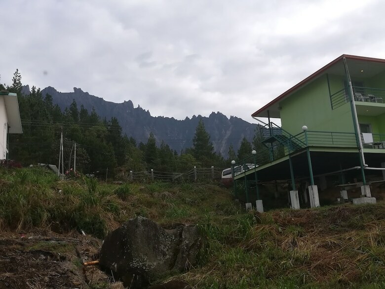 Hotel Rocky Mountain Lodge