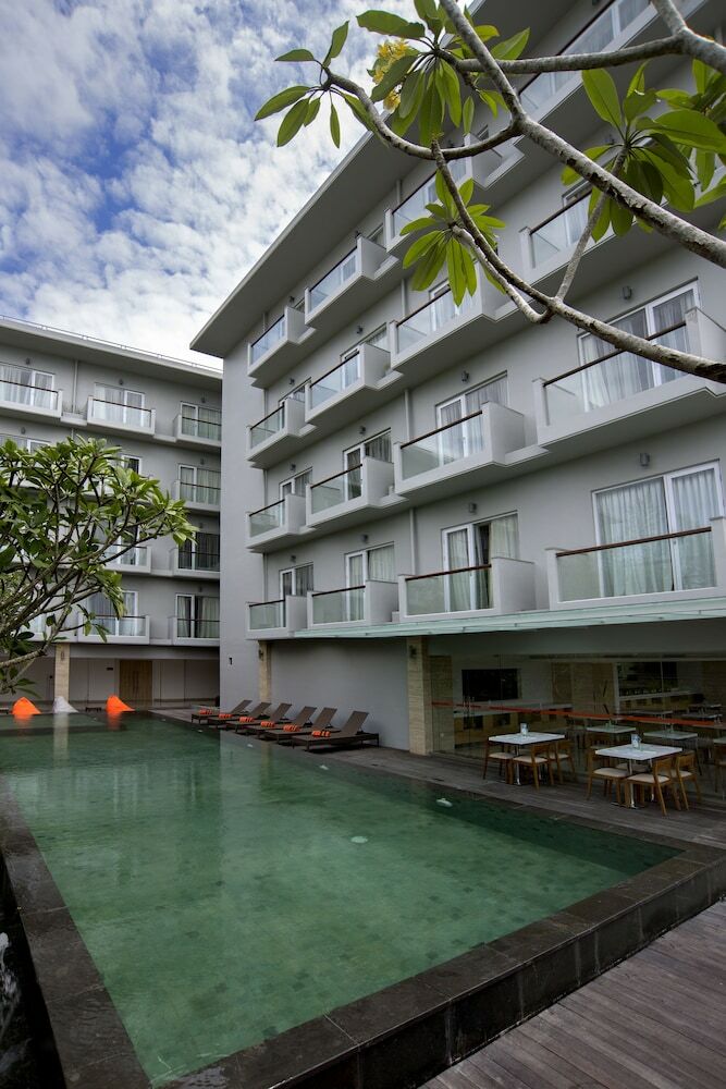 Harris Hotel Kuta Galleria