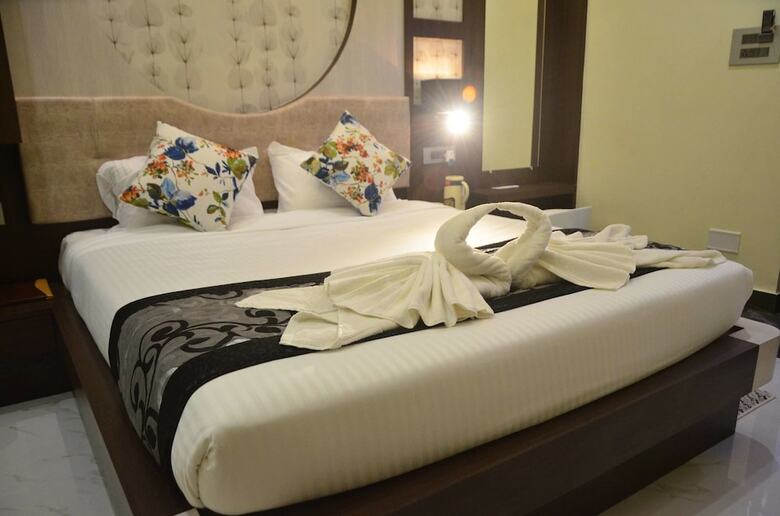 Hotel Zaika International