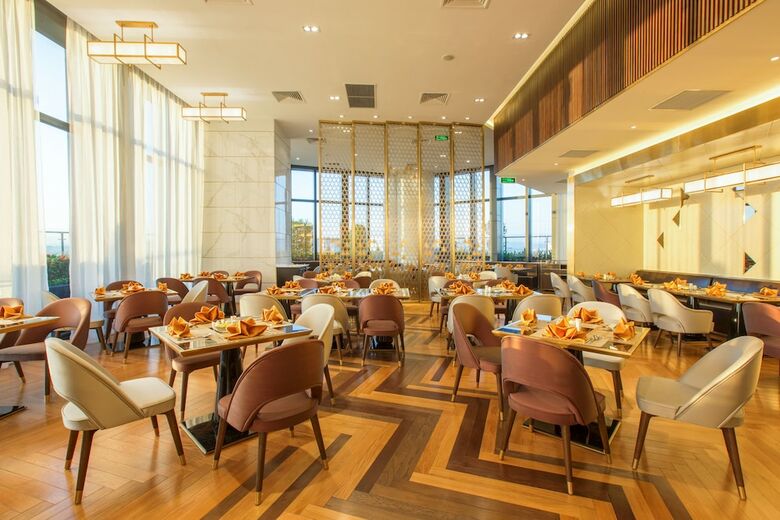 Vinpearl Hotel Hue