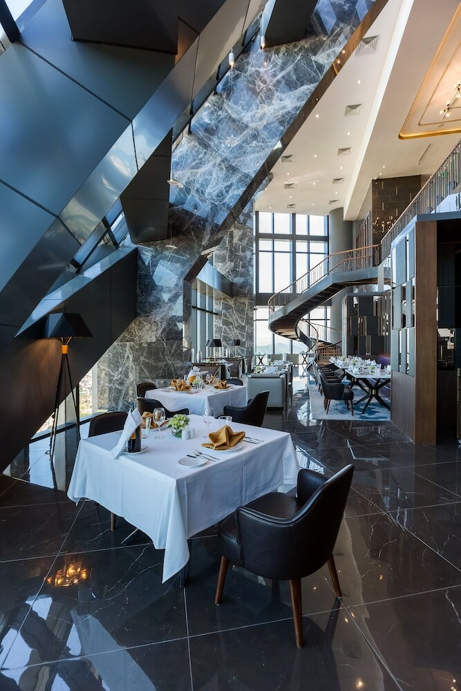 Vinpearl Hotel Hue