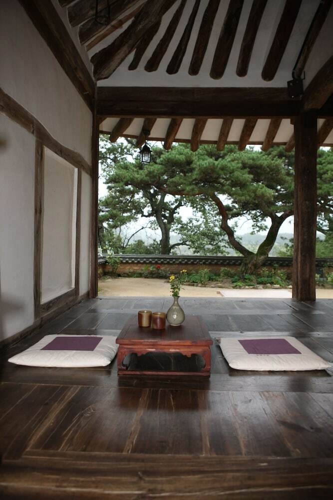 Hotel Okyeon Pavilion