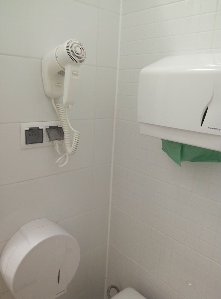 Hostal Lorf Hostel&apartments