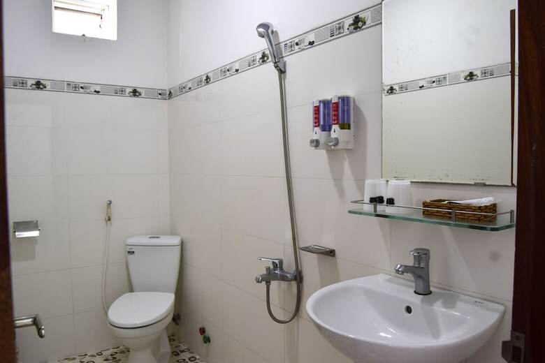 Hotel Khach San Huong Giang