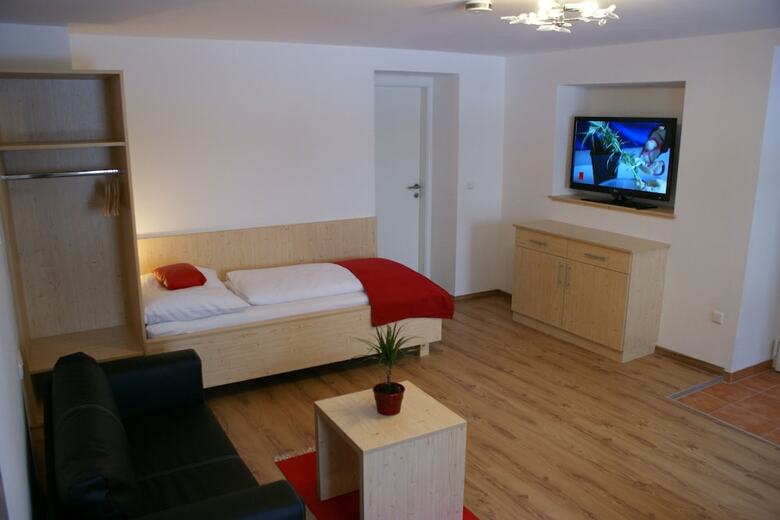 Pension Hotel Apartment Auwirt