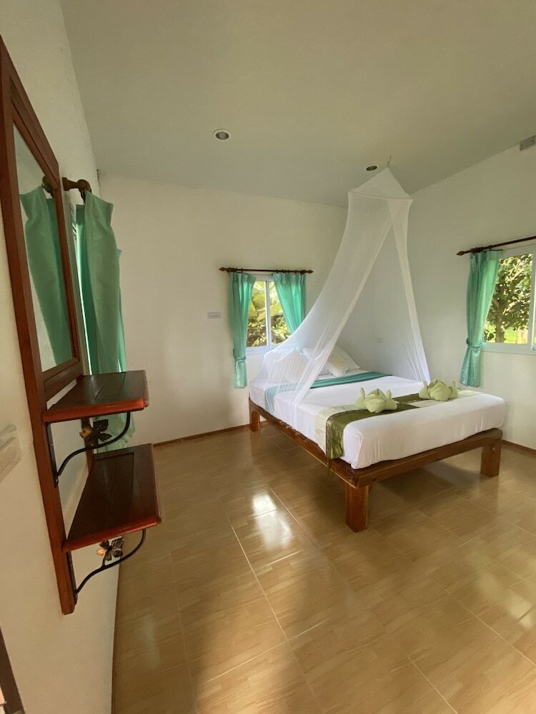 Hotel Khaosok Bamboo Huts Resort