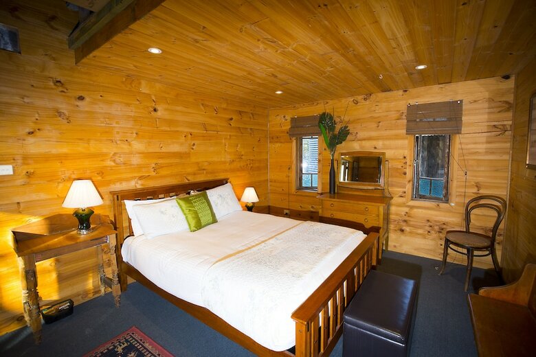 Red Tractor Retreat