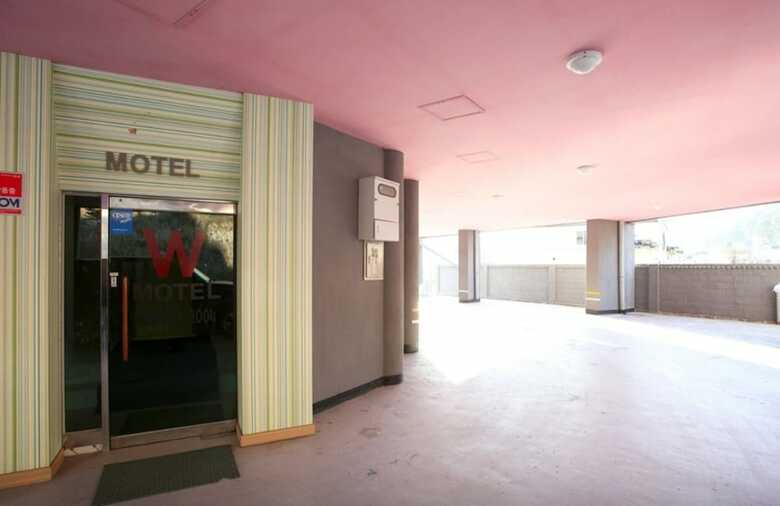 Hotel We Motel