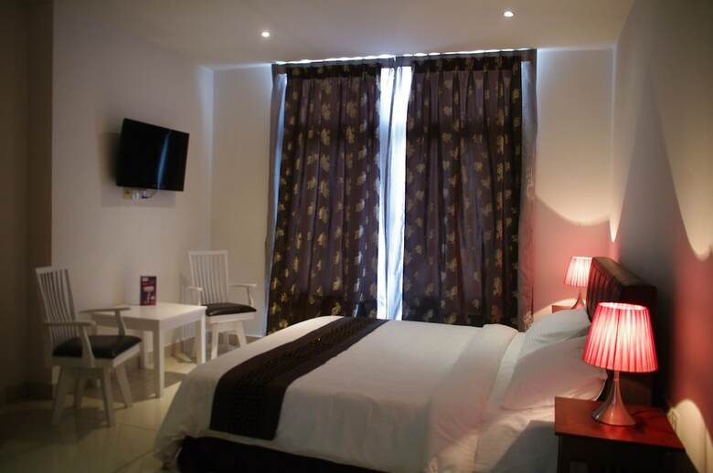 D'esplanade City View Apartment