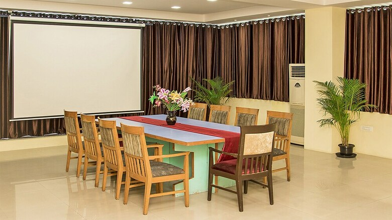 Hotel Airavatha Residency