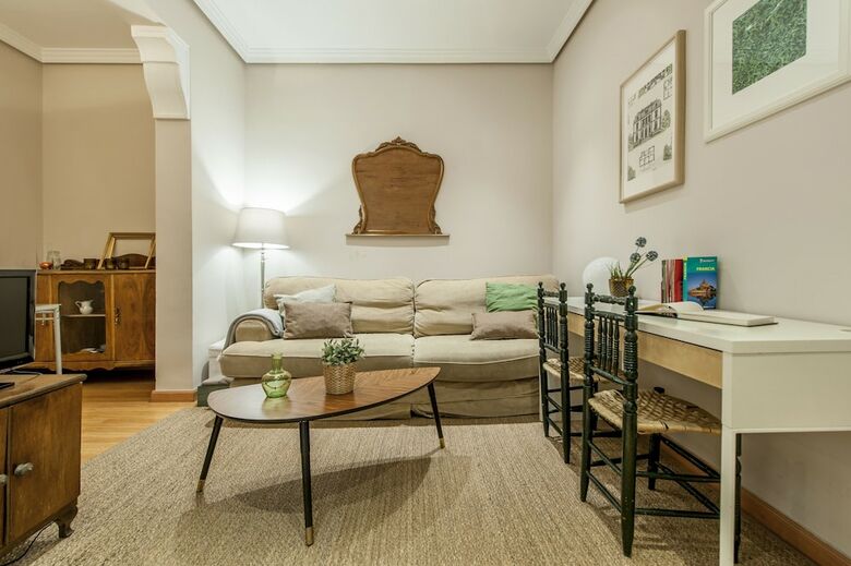 Apartamento Palacio Real IV
