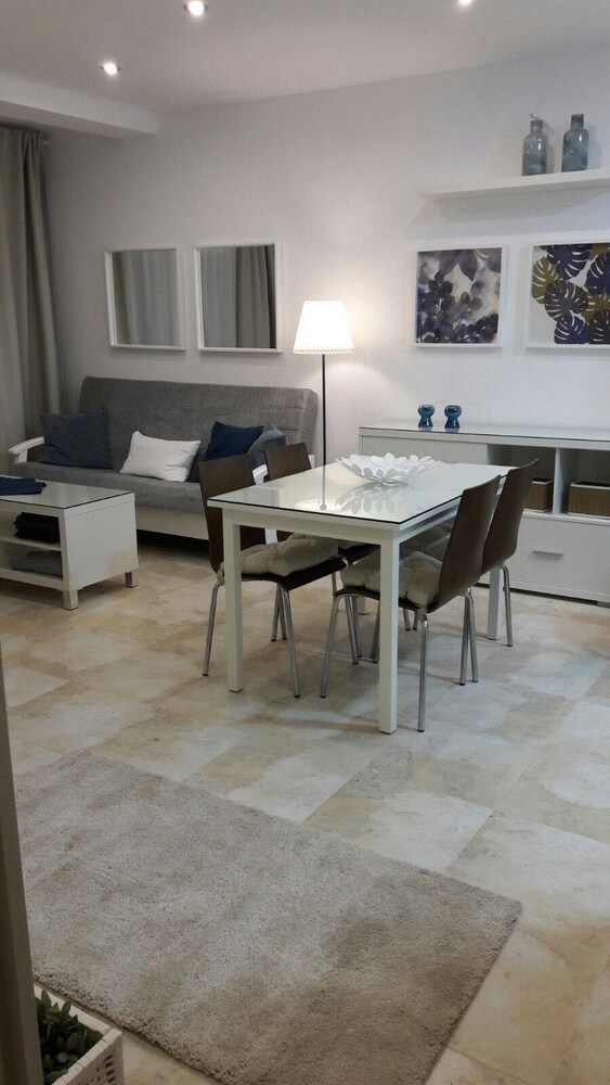 Apartamentos Perla V | 5  Pax | First Line | 2254-aw