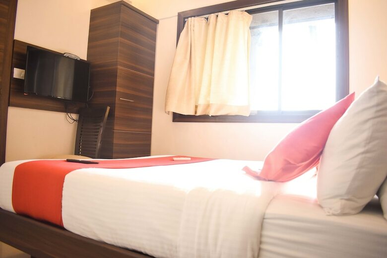 Hotel Mumbai International