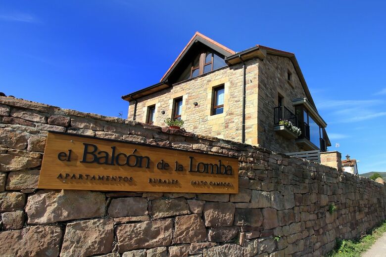 Apartamentos El Balc�n de La Lomba