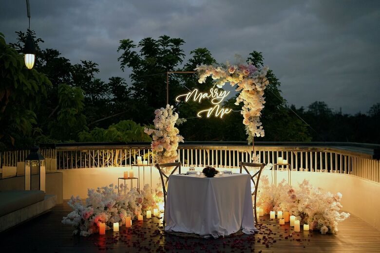Hotel X2 Bali Breakers Resort