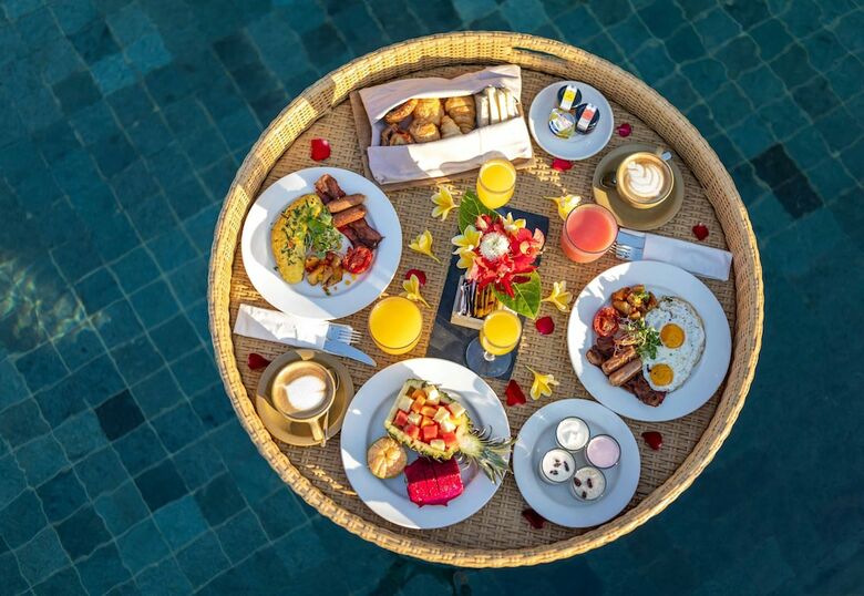Hotel X2 Bali Breakers Resort