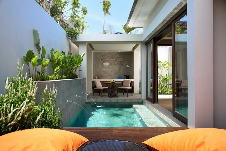Hotel X2 Bali Breakers Resort
