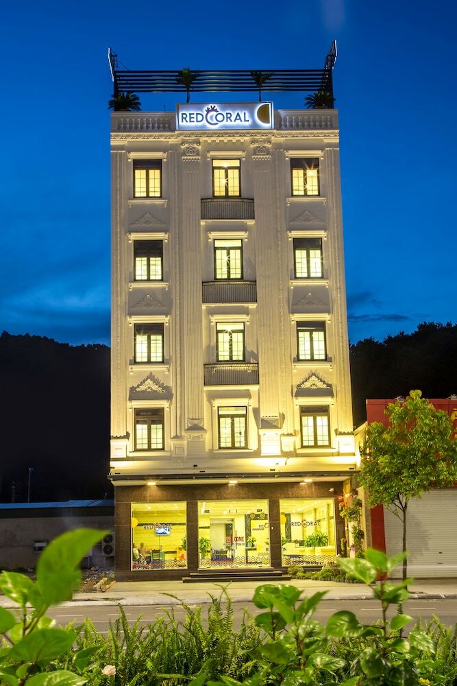 Red Coral Ha Long Hotel