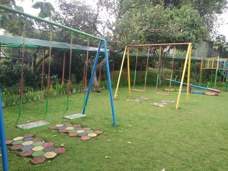 Ahadiat Hotel & Bungalow