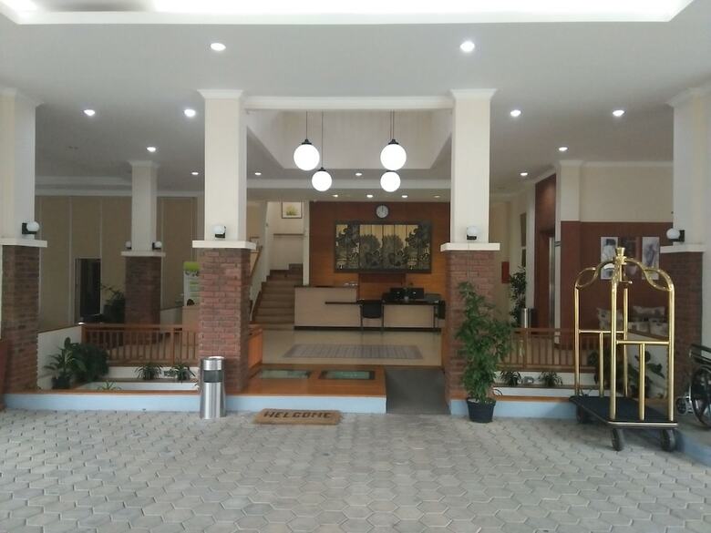 Ahadiat Hotel & Bungalow