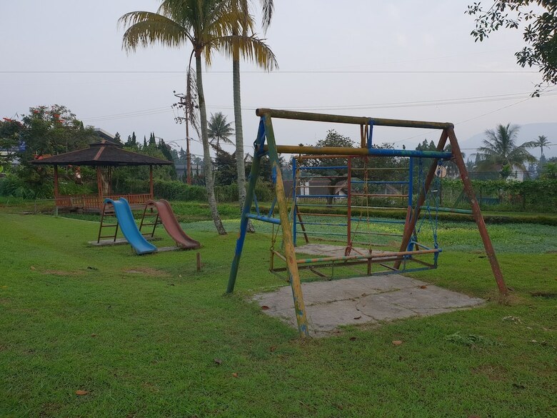 Bed & Breakfast Cisarua Indah Cottage
