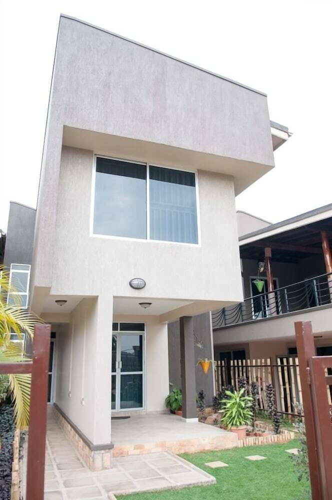Aparthotel Pearl Cottages Kiwatule