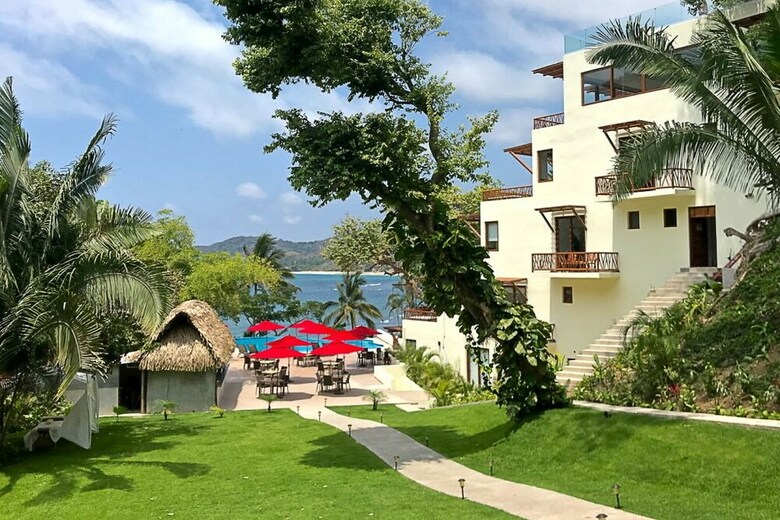 Ysuri Sayulita - Beachfront Hotel