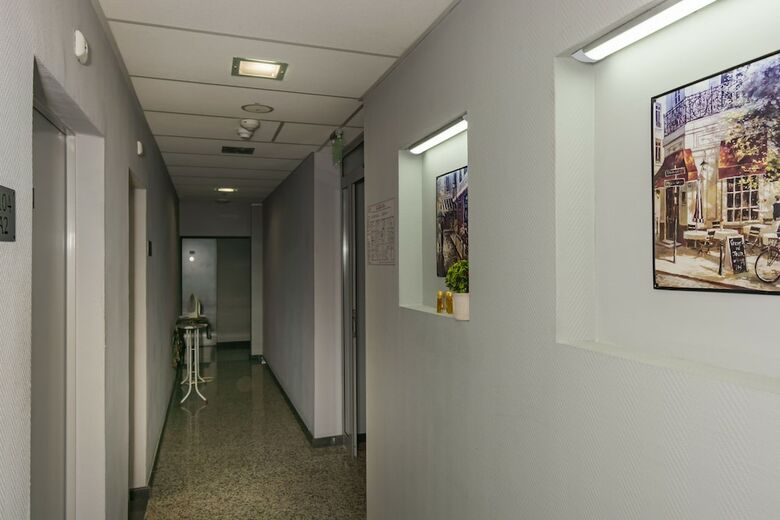 City Hotel