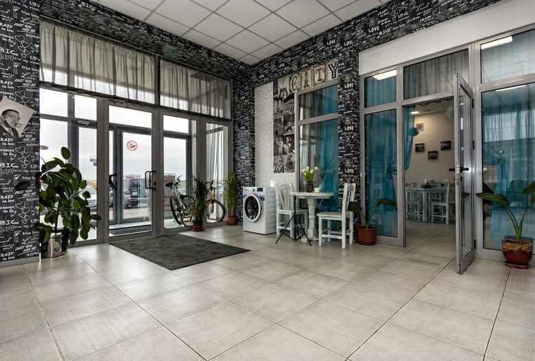 City Hotel