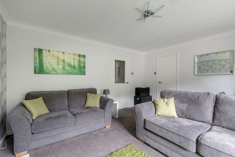 Dunfermline Central Apartments No 36
