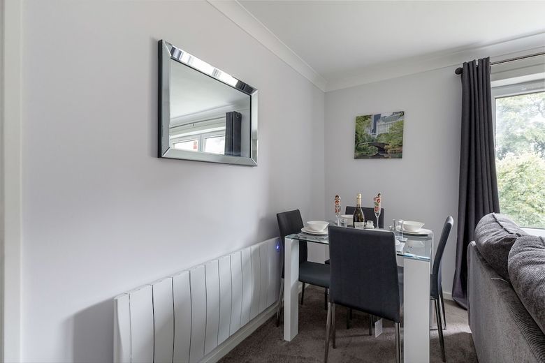 Dunfermline Central Apartments No 36