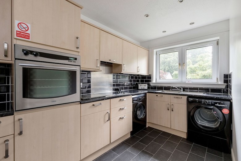Dunfermline Central Apartments No 36