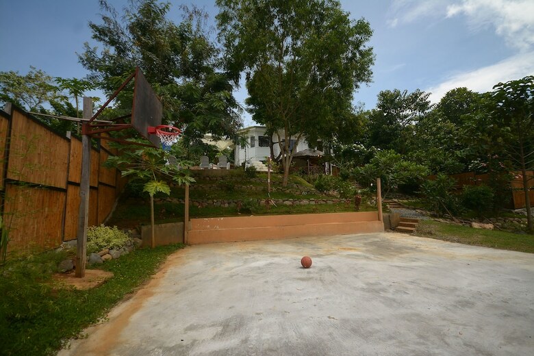 Hilltop Pool And Villa