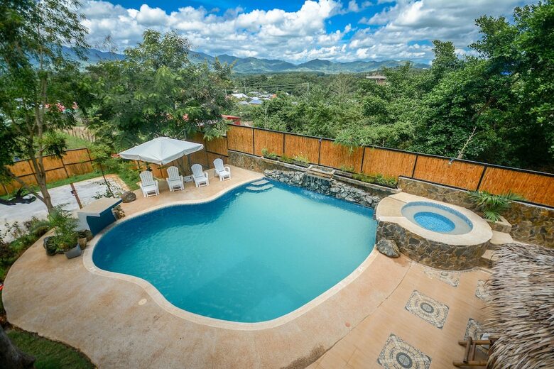 Hilltop Pool And Villa