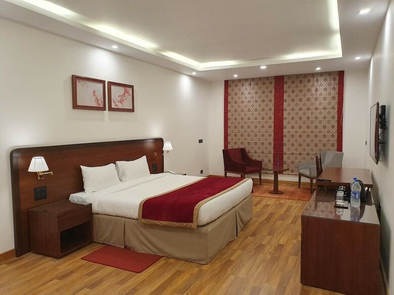 Hotel Span Inn & Suites