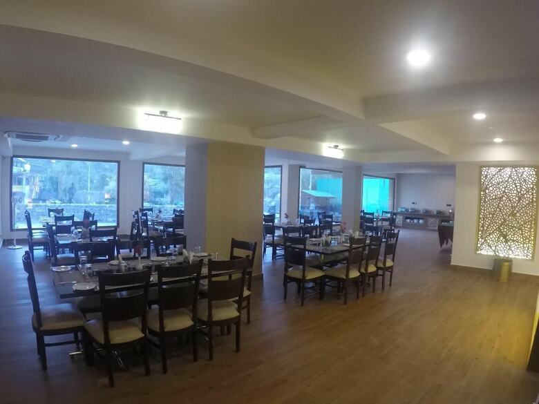 Hotel Span Inn & Suites