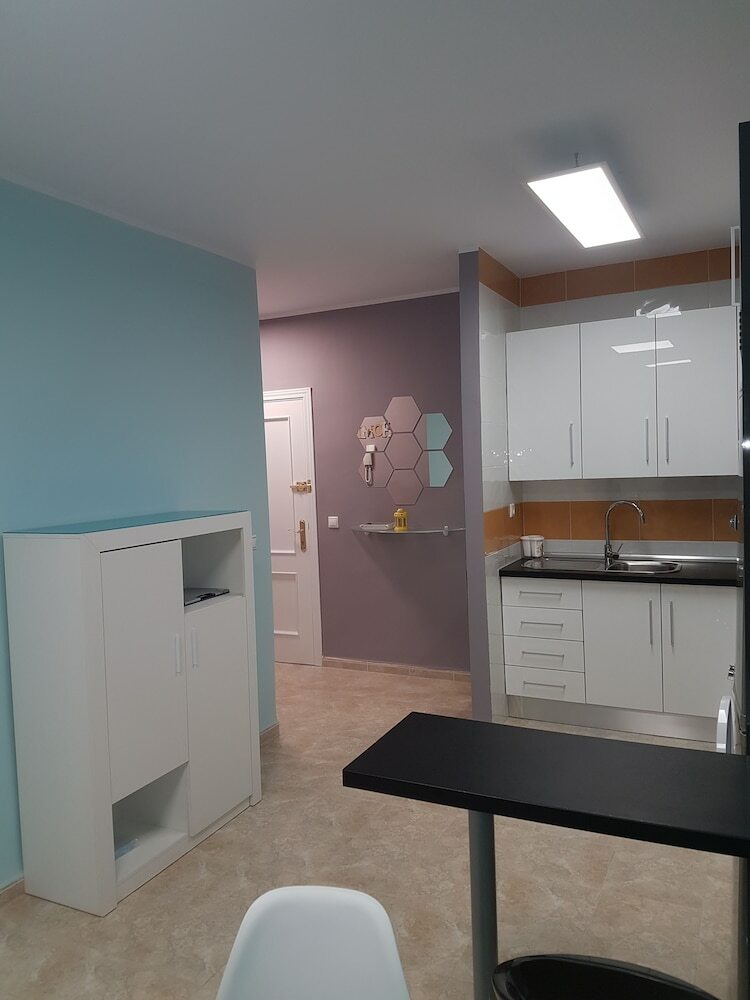 Apartamentos Adri�n Y Vanessa