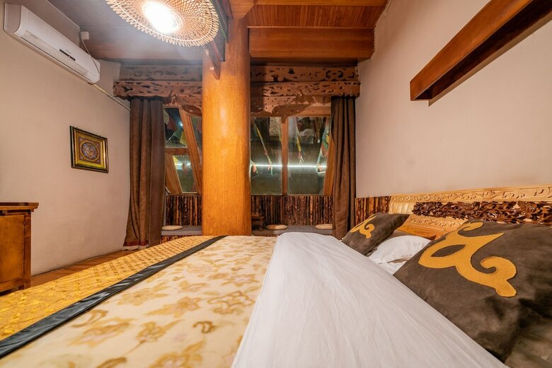 Hostal Home Away From Home