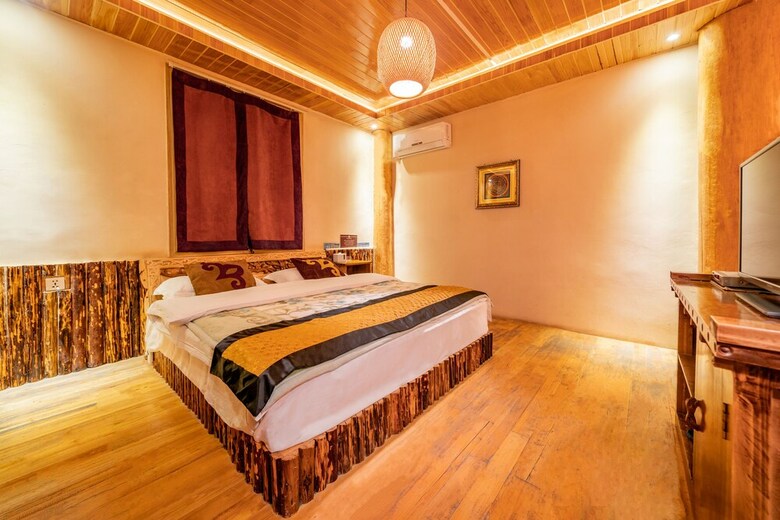 Hostal Home Away From Home