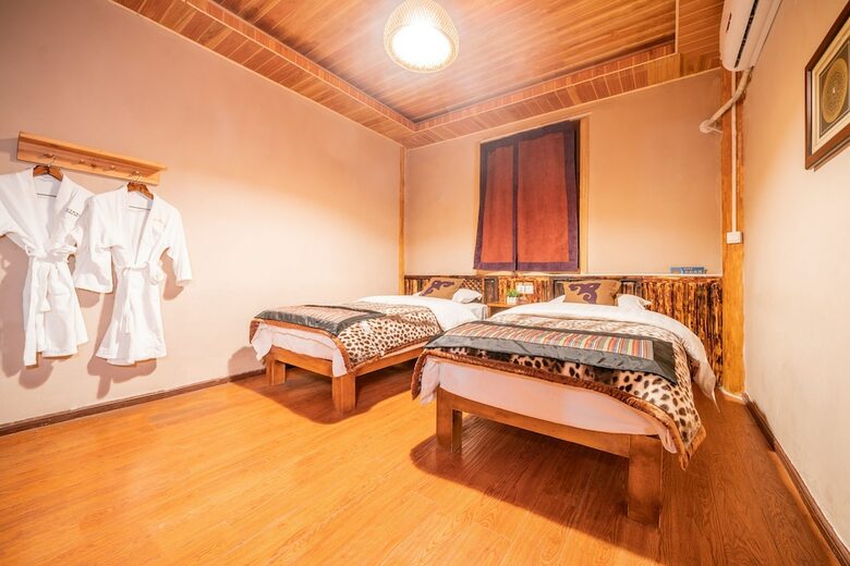 Hostal Home Away From Home