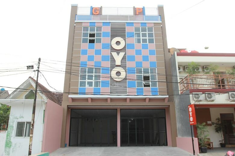 Hotel Oyo 120 Gp Residence