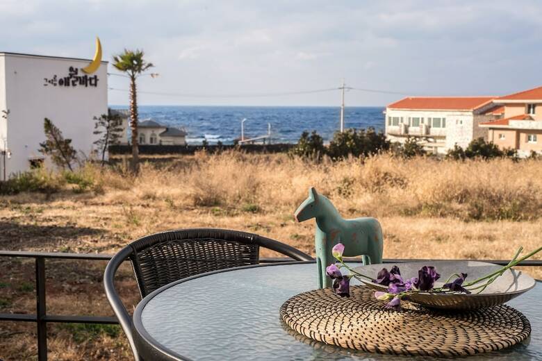 Pension Aewol Bada Town House