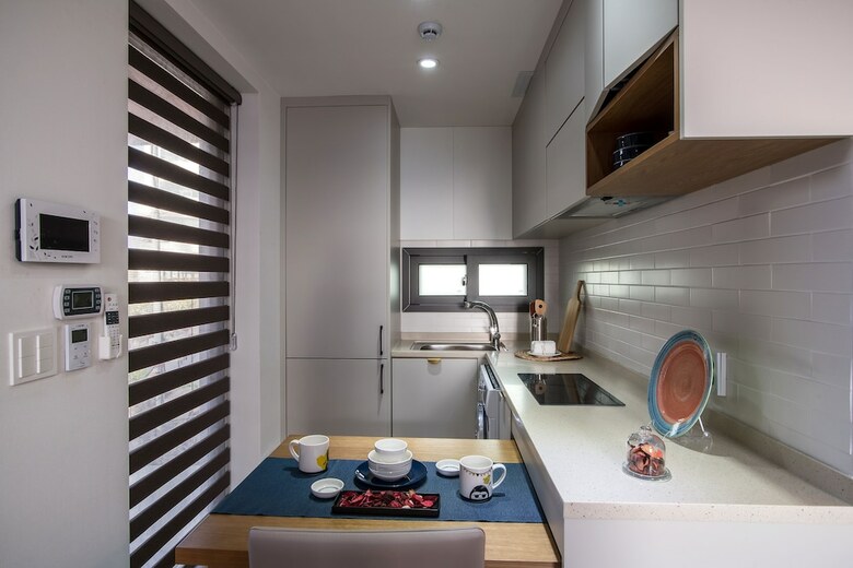 Pension Aewol Bada Town House