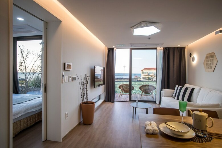 Pension Aewol Bada Town House