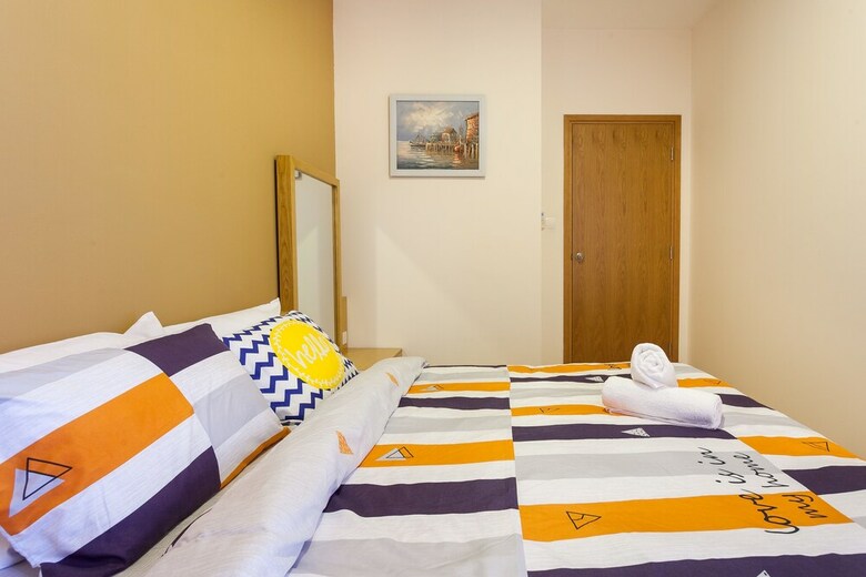 Jennifer Luxury Apartment 2br 18th