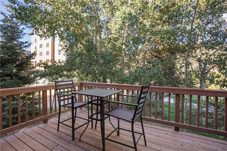 Evergreen Townhome #1