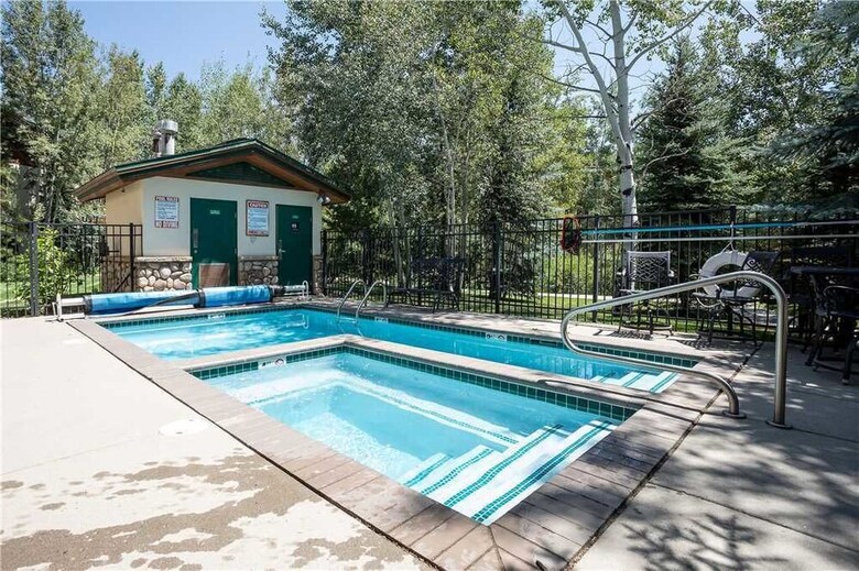 Evergreen Townhome #1