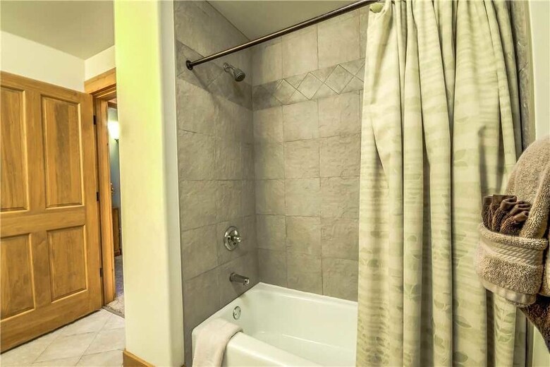 Canyon Creek B 204