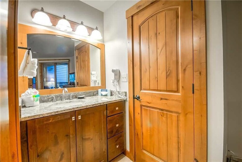 Lodge B 302
