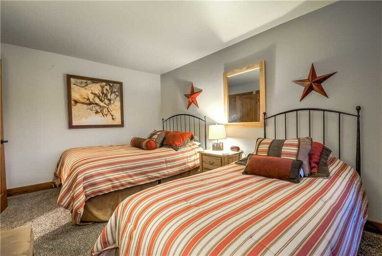 Lodge B 302